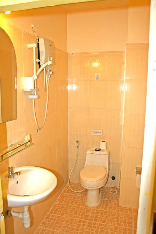 Firefly Guesthouse - The Berlin Angkor Siem Reap Phòng bức ảnh