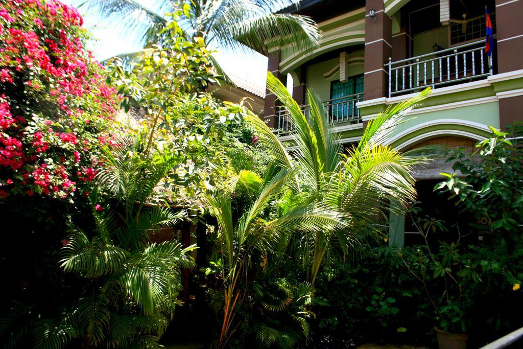Firefly Guesthouse - The Berlin Angkor Siem Reap Ngoại thất bức ảnh