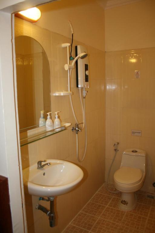 Firefly Guesthouse - The Berlin Angkor Siem Reap Phòng bức ảnh