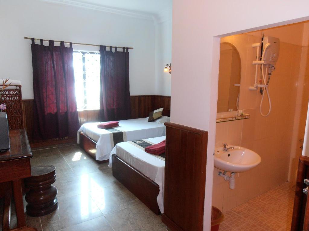 Firefly Guesthouse - The Berlin Angkor Siem Reap Phòng bức ảnh