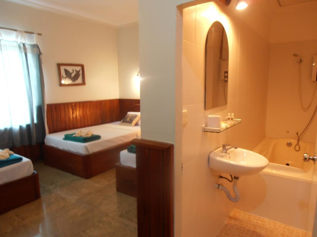 Firefly Guesthouse - The Berlin Angkor Siem Reap Ngoại thất bức ảnh