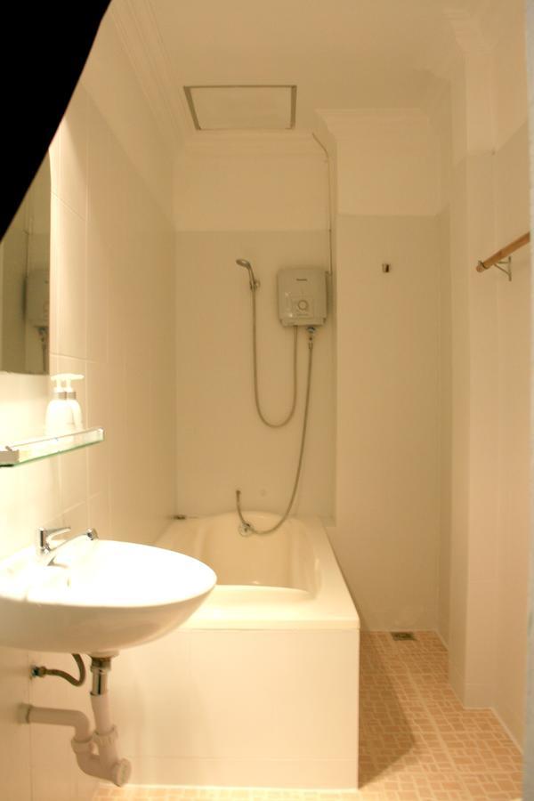 Firefly Guesthouse - The Berlin Angkor Siem Reap Ngoại thất bức ảnh