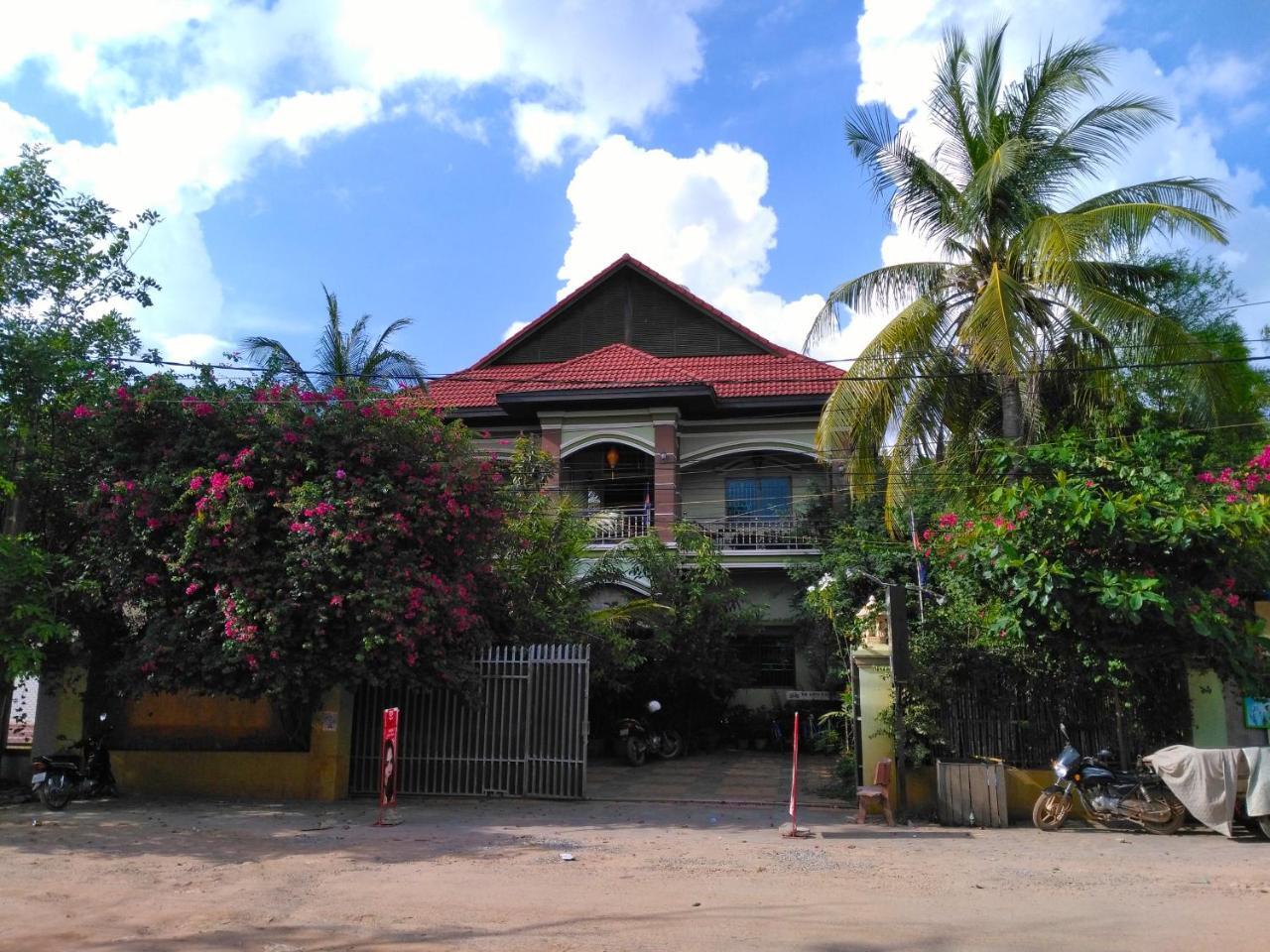 Firefly Guesthouse - The Berlin Angkor Siem Reap Ngoại thất bức ảnh